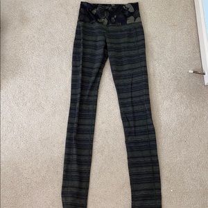 Lululemon skinny groove leggings